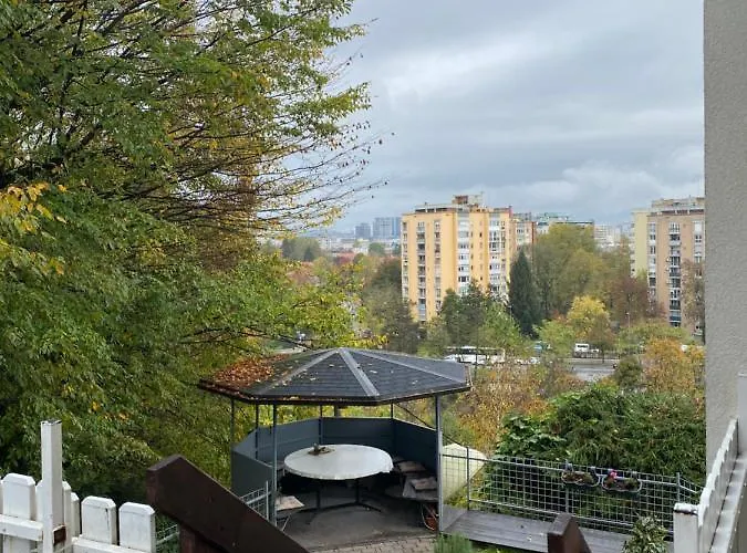 Διαμέρισμα Apartma Golovec *