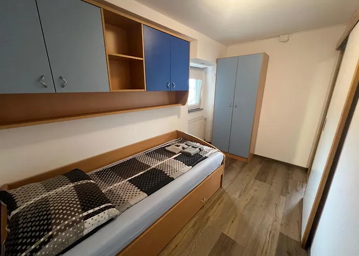 Apartma Golovec