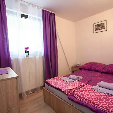 Appartement Apartma Golovec *